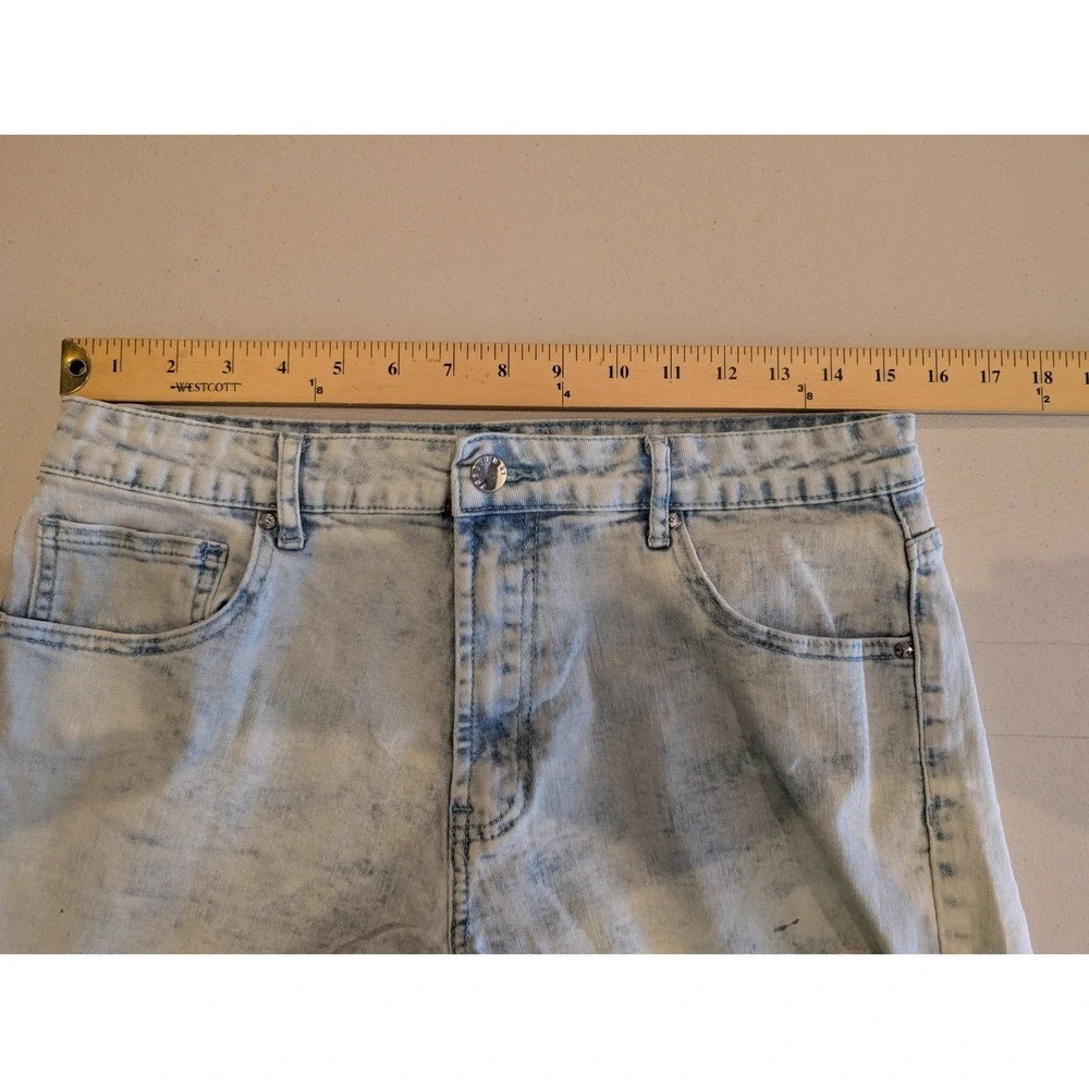 Forever 21 Womens Acid Wash High Rise Raw Hem Cutoff Denim Shorts Size 31 Blue